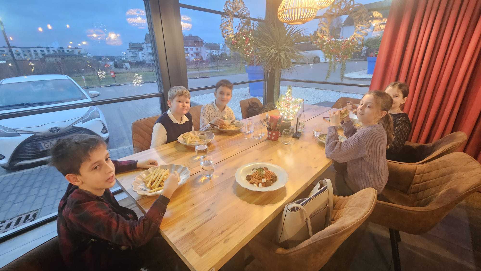 WhatsApp-Image-2025-12-10-at-19.22.23-2