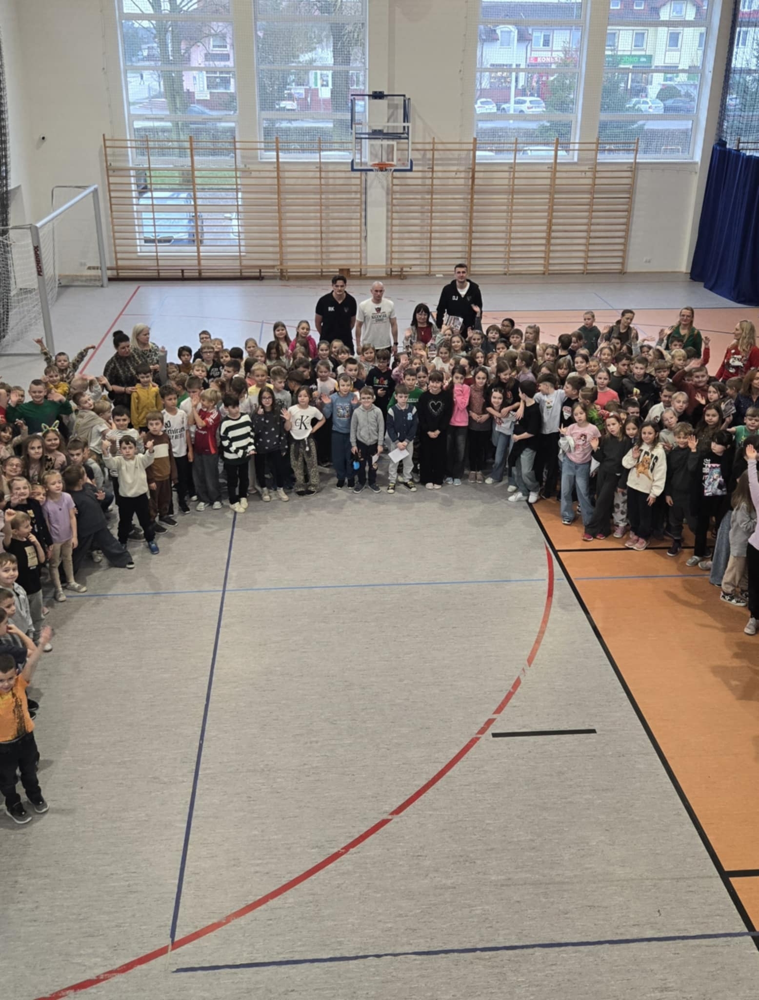 3b0a0052-223f-44e0-b2a9-39e366bd87ad