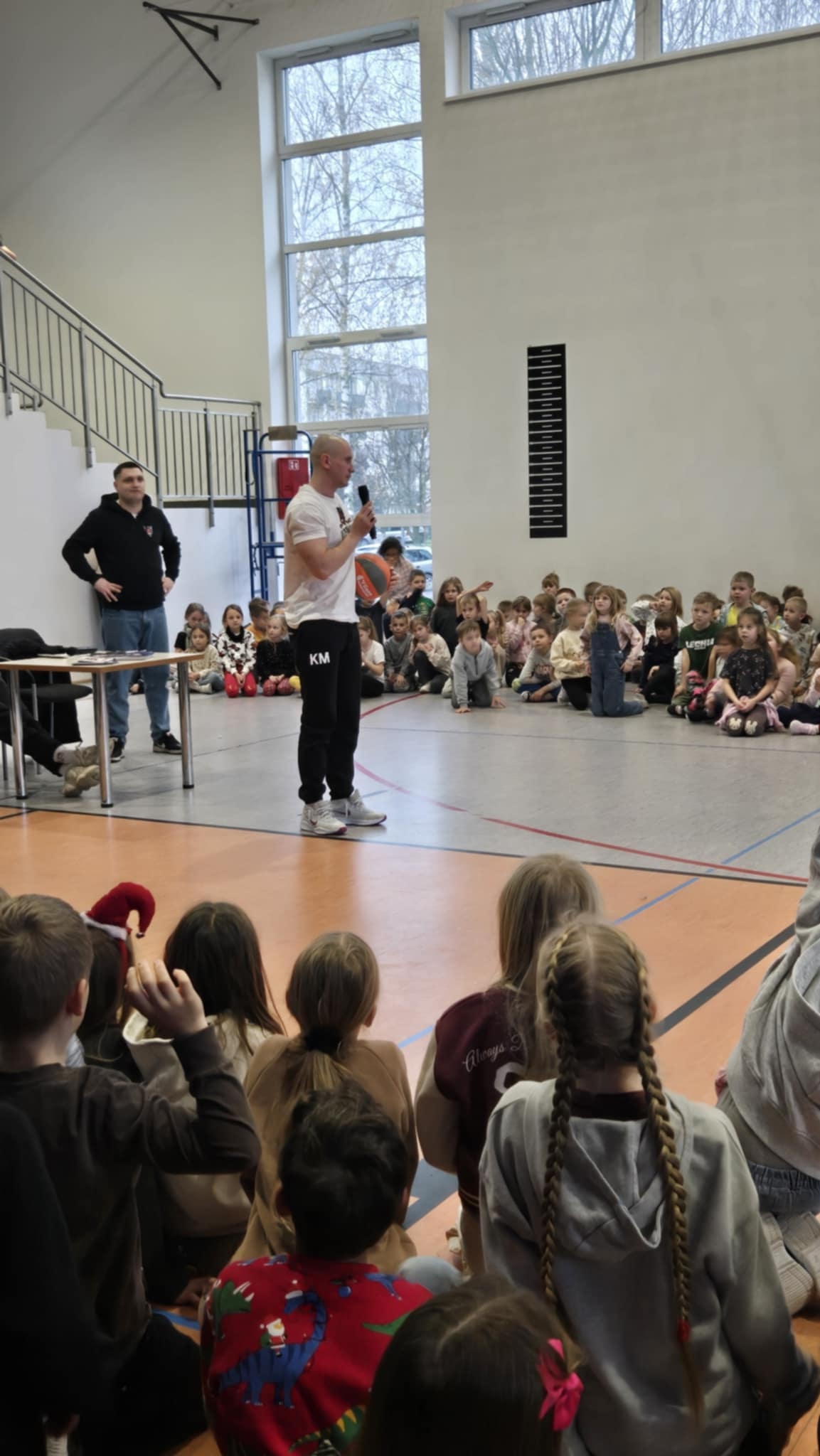 fbadd542-f8fb-45a2-b15b-e9eba32a6d22